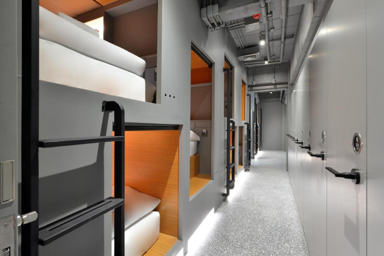 Tiang Capsule Bangkok Exterior foto
